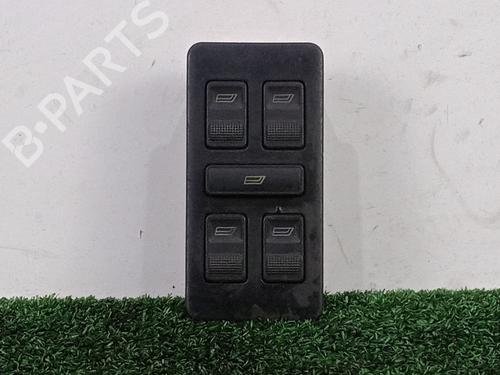 Interrupteur de vitre avant gauche AUDI 100 C4 Saloon (4A2) 2.3 E (133 hp) 30831607