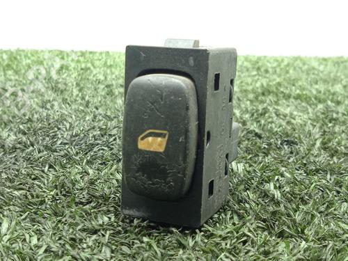Used Right rear window switch PEUGEOT 307 Break (3E) 2.0 HDI 110 (107 hp) 30773806