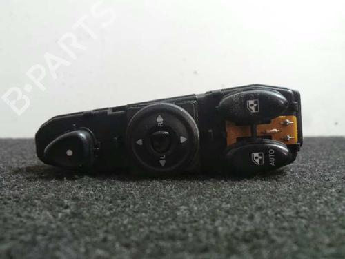 Used Left front window switch HYUNDAI COUPE I (RD) 1.6 i 16V (114 hp) 12208075