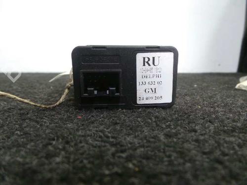 Left front window switch OPEL MERIVA A MPV (X03) 1.3 CDTI (E75) | BP12208413I27 