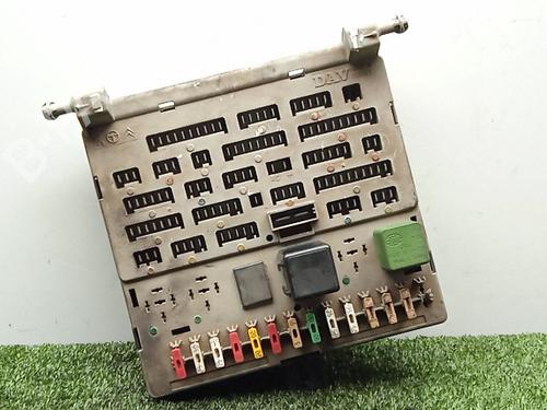 Used Fuse box PEUGEOT 205 II (20A/C) [1987-2000]  29909609