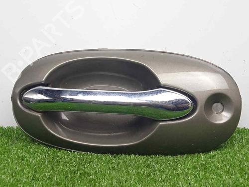 Used Front left exterior door handle KIA CARNIVAL I (UP) 2.9 TDi (126 hp) 23399375