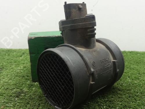 Used Mass air flow sensor Mass air flow sensor ALFA ROMEO 156 (932_) 1.9 JTD (932.A2B00, 932.A2C00) (115 hp) 39728224 39728224