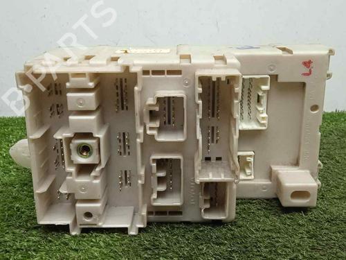 Sicherungskasten für TOYOTA RAV 4 II (_A2_) [2000-2005]  15877184