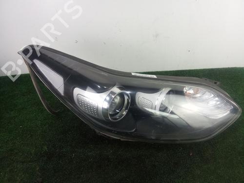 Used Right headlight Right headlight KIA SPORTAGE IV (QL, QLE) 1.6 CRDi Eco-Dynamics+ AWD (136 hp) 39943733 39943733