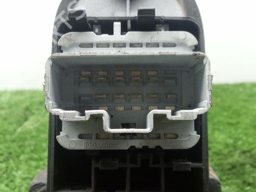 Left front window switch RENAULT MEGANE II Saloon (LM0/1_) 1.9 dCi (LM0G, LM1G, LM2C) | BP39070896I27 - Image 5