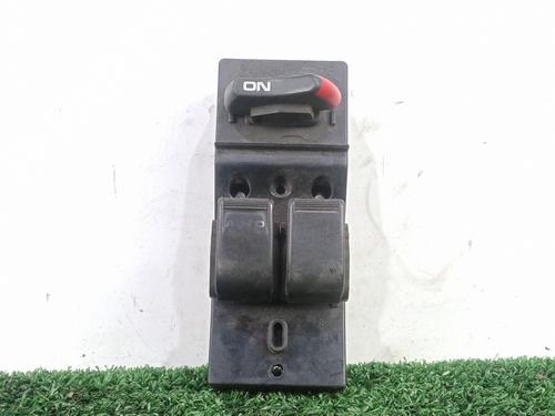 Venstre fortil elrude kontakt HONDA CIVIC VI Hatchback (EJ, EK) [1995-2001]  30902555