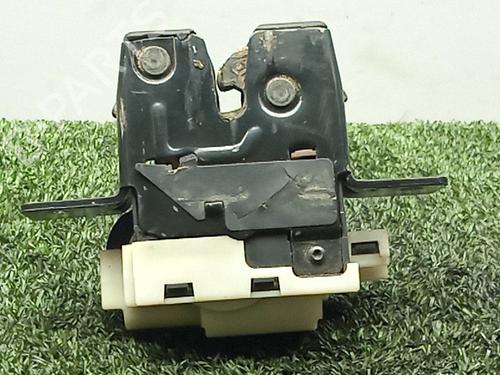 Used Tailgate lock RENAULT SCÉNIC II (JM0/1_) 1.9 dCi (JM14) (131 hp) 29326537