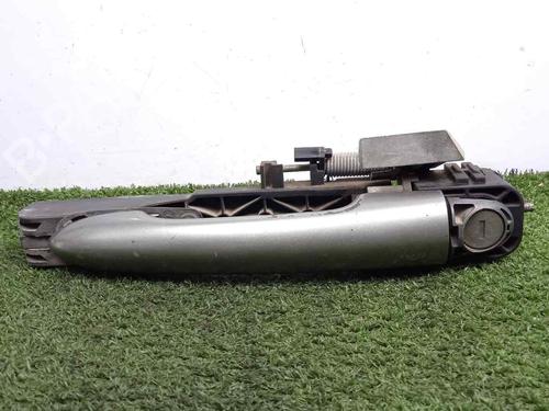 Used Front left exterior door handle NISSAN PRIMERA Hatchback (P12) 1.9 dCi (120 hp) 31042217