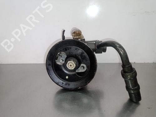 Used Steering pump HYUNDAI SONATA III (Y-3) 2.0 i (105 hp) 5720395