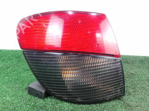 Venstre baglygte PEUGEOT 406 Break (8E/F) 2.0 HDI 110 (109 hp) 31753680