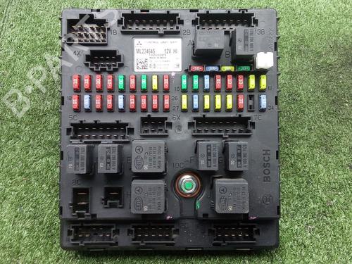 Used Fuse box Fuse box 37417278 37417278