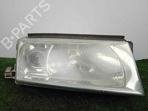 Used Right headlight SKODA OCTAVIA I (1U2) 1.9 TDI (100 hp) 7122588