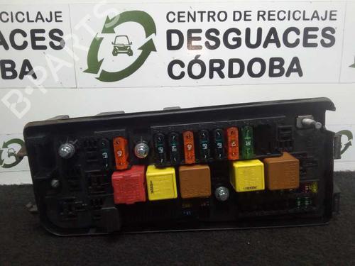 Used Fuse box OPEL VECTRA C (Z02) 2.2 DTI 16V (F69) (125 hp) 5716698