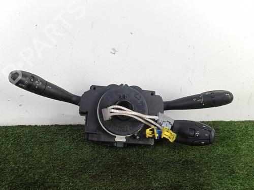 Headlight switch CITROËN C5 I (DC_) 2.0 HDi (DCRHYB) 96605631XT | - | 12275431 | COM.2000 | - | 3.CONECTORES