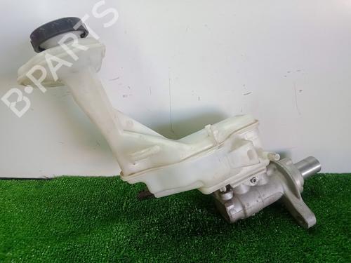 Used Brake master cylinder RENAULT KADJAR (HA_, HL_) 1.5 dCi 110 (HLA3) (110 hp) 10344905