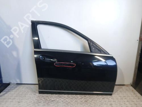 Used Right front door Right front door 38062204 38062204