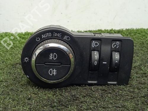 Forlygtekontakt CHEVROLET CRUZE Hatchback (J305) 2.0 CDI (163 hp) 31941115