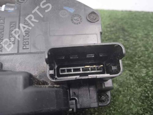 Front left lock NISSAN NV200 / EVALIA Bus  | BP8251639C98 