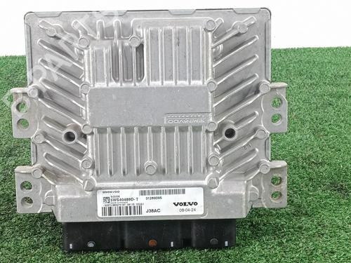 Used Engine control unit (ECU) VOLVO S40 II (544) 2.0 D (136 hp) 27631733