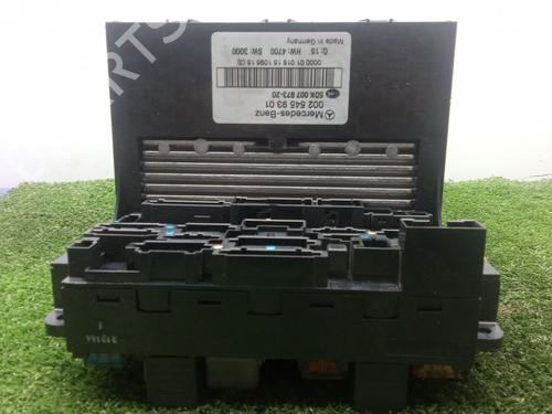 Used Fuse box Fuse box MERCEDES-BENZ C-CLASS (W203) C 270 CDI (203.016) (170 hp) 40265271 40265271