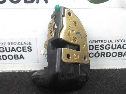 Used Front right lock CHRYSLER VOYAGER / GRAND VOYAGER III (GS_, NS_) [1992-2001]  5693545