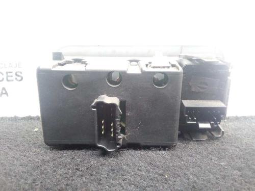 Headlight switch CHRYSLER VOYAGER IV (RG, RS) 2.5 CRD | BP22931977I24