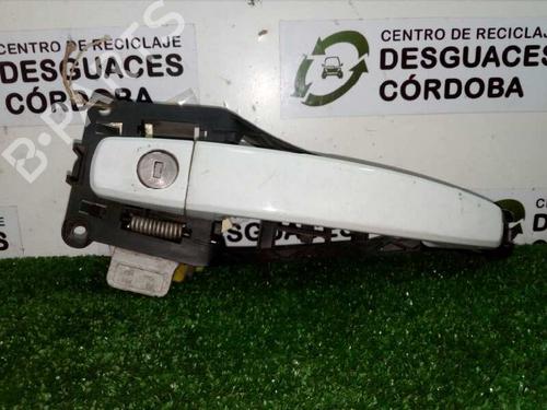 Used Front left exterior door handle OPEL CORSA D (S07) 1.3 CDTI (L08, L68) (75 hp) 23653358