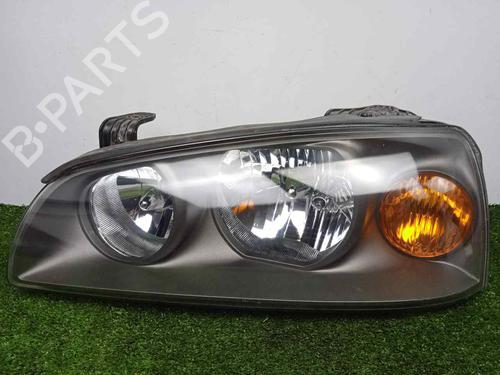 Used Left headlight HYUNDAI ELANTRA III (XD) 2.0 CRDi (113 hp) 12210653