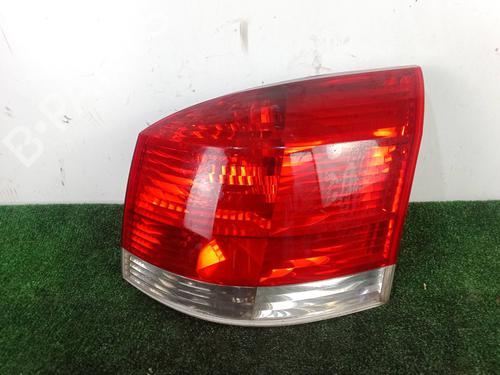 Used Right taillight Right taillight OPEL SIGNUM Hatchback (Z03) 2.2 DTI (F48) (125 hp) 40180493 40180493