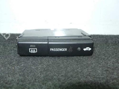 Used Switch TOYOTA AVENSIS (_T25_) [2003-2008]  14483981
