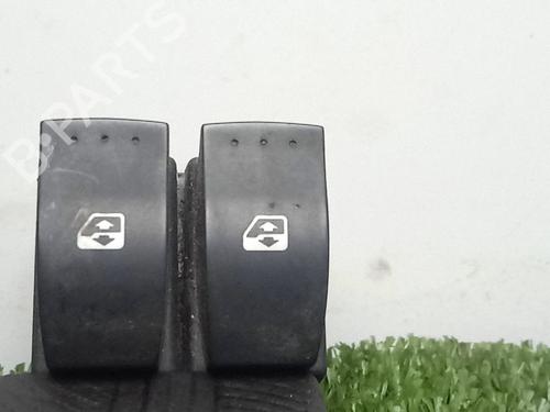 Used Right front window switch Right front window switch RENAULT MEGANE II Estate (KM0/1_) 1.5 dCi (KM16, KM1E) (106 hp) 34630949 34630949