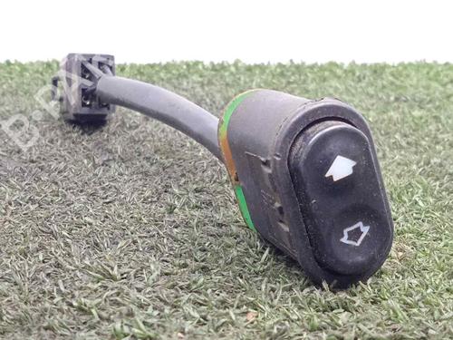 right-front-window-switch-mahindra-bolero-pickup-1999-27831376 main image