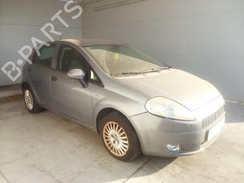Brugte FIAT GRANDE PUNTO (199_) 1.3 D Multijet (75 hp) 4308500