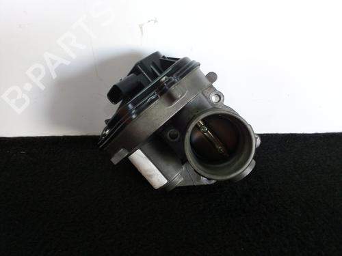 Used Throttle body NISSAN ALMERA II Hatchback (N16) 1.5 (90 hp) 9400749