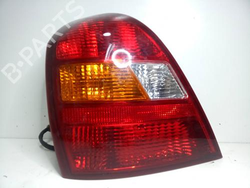Used Left taillight HYUNDAI ELANTRA III (XD) 2.0 CRDi (113 hp) 30902650