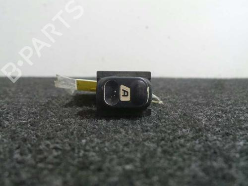 Used Left front window switch CITROËN XANTIA (X2) [1998-2003]  12208051