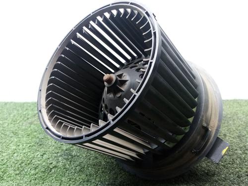 Heater blower motor DACIA SANDERO II 1.5 dCi 75 / Blue dCi 75 (B8JW, B8M4, B8AH, B8M7, B8M6) | BP39100641M62 - Image 1