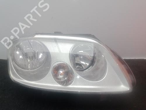 Used Right headlight VW CADDY III Box Body/MPV (2KA, 2KH, 2CA, 2CH) 1.9 TDI (105 hp) 30097806