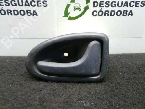 Høyre bak invendig håndtak RENAULT CLIO II (BB_, CB_) 1.2 16V (BB05, BB0W, BB11, BB27, BB2T, BB2U, BB2V, CB05,... (75 hp) 12208698