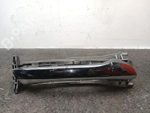 front-right-exterior-door-handle-mercedes-benz-c-class-w203-2000-2001-2002-2003-2004-2005-2006-2007-39563740 main image