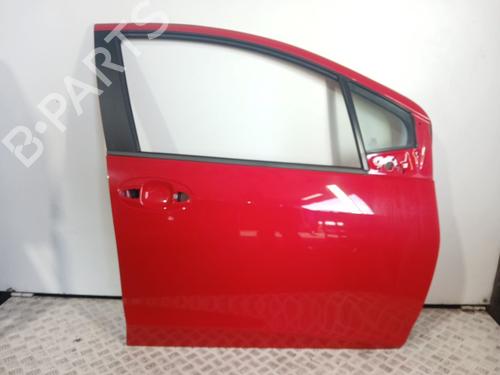 right-front-door-toyota-yaris-_p13_-2010-2011-2012-2013-2014-2015-2016-2017-2018-2019-2020-40505201 main image