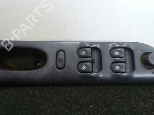 Used Left front window switch RENAULT ESPACE III (JE0_) [1996-2002]  12208391