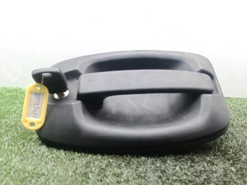 Poignée extérieure avant gauche IVECO DAILY VI Van 33S12, 35S12, 35C12 (116 hp) 31931116