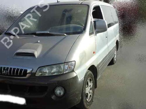 Used Left front fog light HYUNDAI H-1 Van (A1) 2.5 TD (101 hp) 5726386