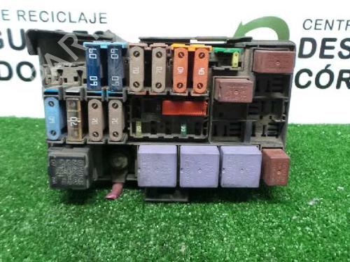 Used Fuse box RENAULT LAGUNA II (BG0/1_) [2001-2007]  6706862