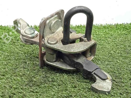 Hinge/Door check strap IVECO DAILY V Van 35C17, 35S17, 40C17, 45C17, 50C17, 60C17, 65C17, 70C17 3800395 | DELANTERA | DERECHA
