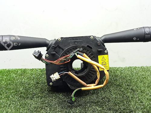 Forlygtekontakt FIAT GRANDE PUNTO (199_) 1.3 D Multijet (75 hp) 30136247