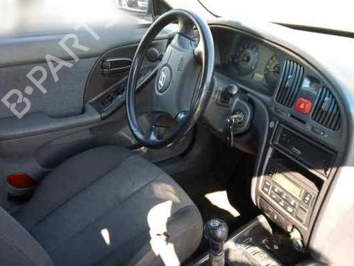 Engine control unit (ECU) HYUNDAI ELANTRA III (XD)  | BP16131712M57 