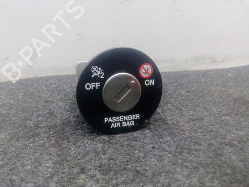 spak-kontakt-hyundai-i30-gd-2011-32359214 main image